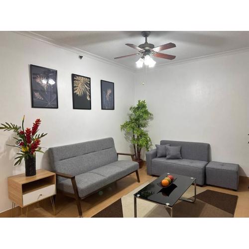 2BR Condo w/ free parking near SM North