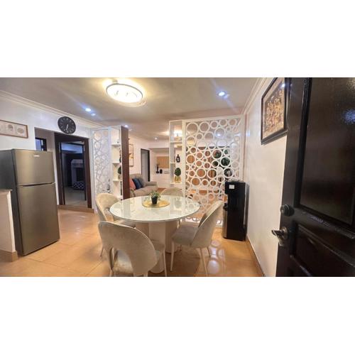 2BR Condo with Free Parking near SM North and Trinoma