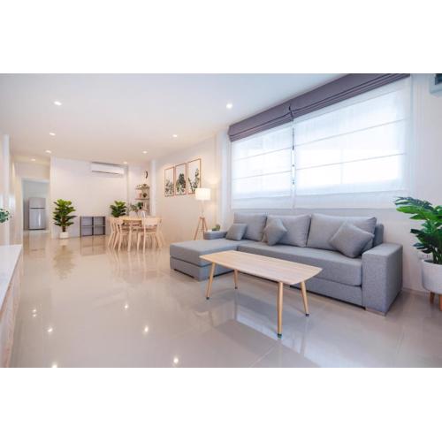 2BR Homey townhome 350M walk to Kata Beach Fully equipped