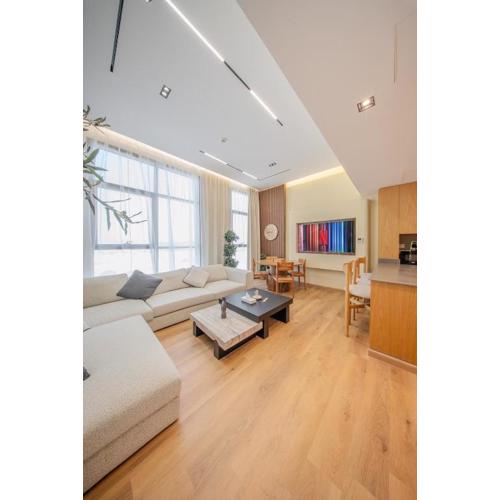 2BR Luxurious Apt On Top Floor in Alef AlMamsha