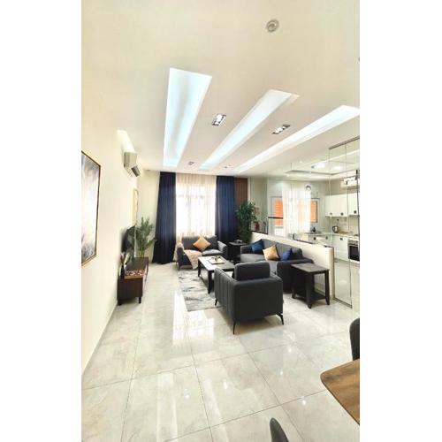 2BR Luxurious Flat with City & Dune View