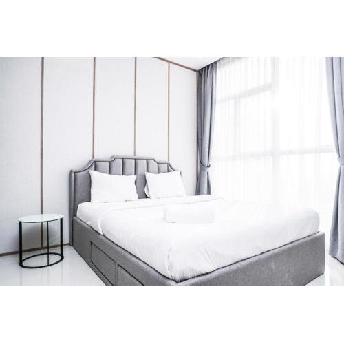 2BR Luxury Modern Ciputra International Apartment By Travelio