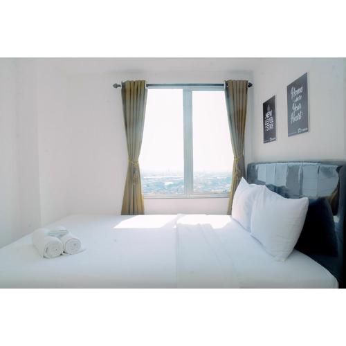 2BR Modern Fully Furnished Bassura City Apartment By Travelio