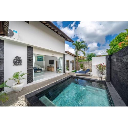 2BR Peaceful & Luxury Getaway at Villa Biru