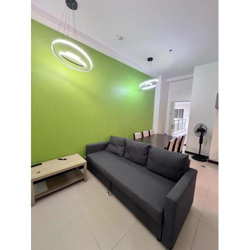 2BR Penthouse with BGC view, boardgames, videoke