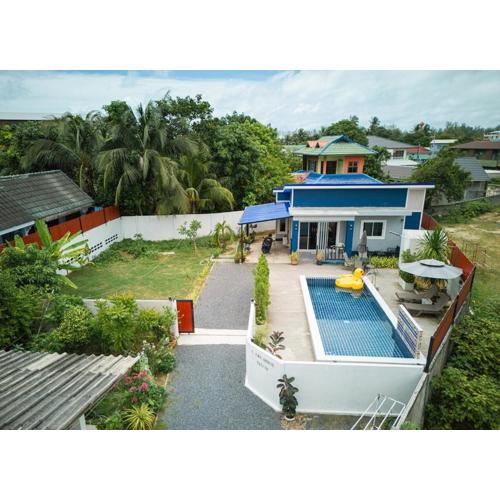 2BR Pool Villa near Bangtao Beach and Boat Avenue Private