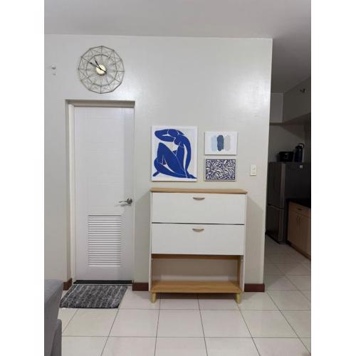 2BR Resort Type condo w city view Sheridan