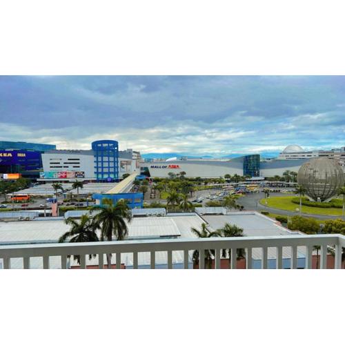 2BR Sea Residences by JH & LD's Condotel