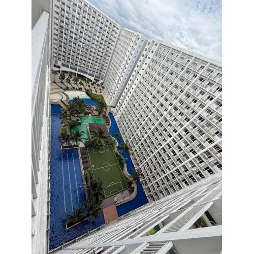 2BR SHORE FAMILY GROUPs AFFORDABLE STAYCATION