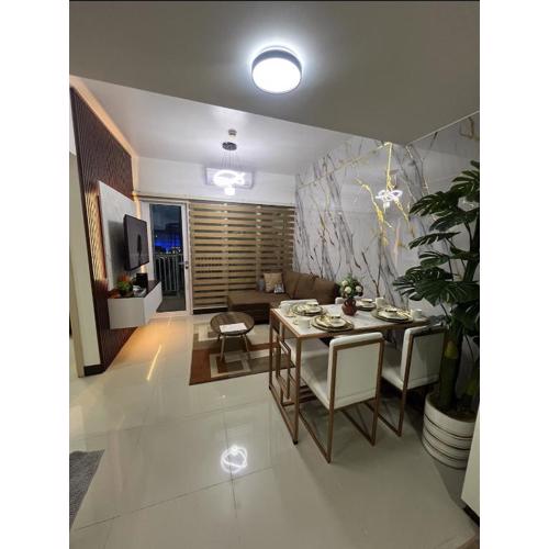 2BR Staycation in front of MOA Near Aiports Entertainment City Ayala Malls Parqal Worldtrade Center PICC Starcity SEA ESCAPE BLISS