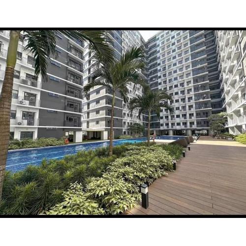 2BR Unit in SMDC Shore 3 with pool access