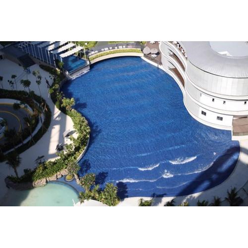 2BR with Wifi, Pool, & Smart TV, near NAIA