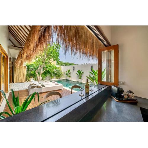 2min Beach, Atlas, Finns Canggu