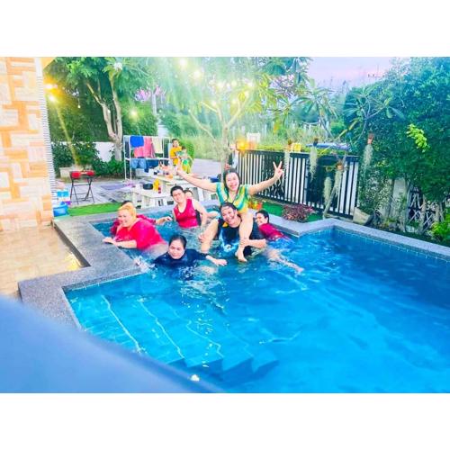 บ้านแฟมิลี่ ปาร์ตี้ พูลวิลล่า หัวหิน ใกล้เซเว่น 3ห้องนอน รองรับ 6-15 คน