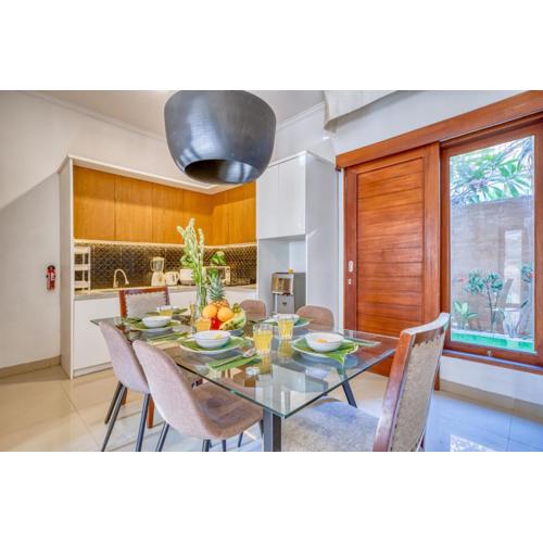 3 Bd Pvt House with big common pool and Gym