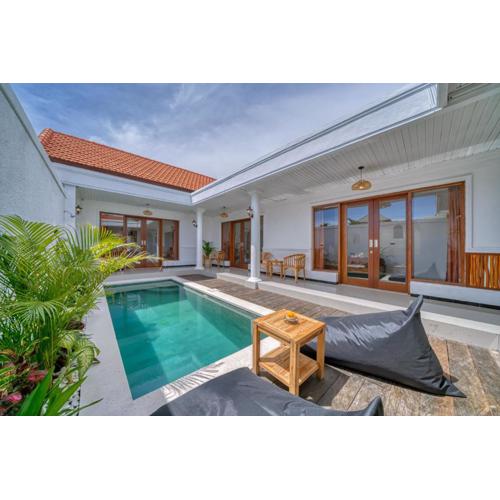 3 Bed Cozy Mediterranean-Style Escape in Berawa