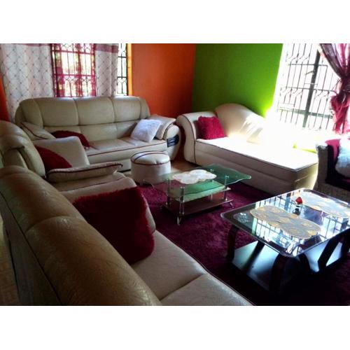 3 Bed Guesthouse with with Water, Electricity Wifi