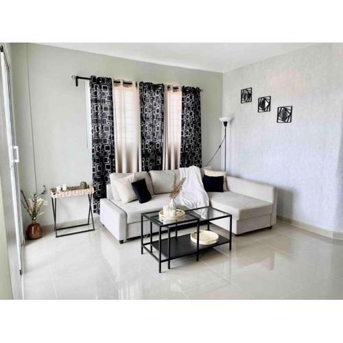 3 bedroom apartment with private jacuzzi and terrace