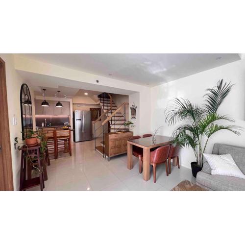 3 Bedroom Beautiful and Spacious Penthouse in Makati