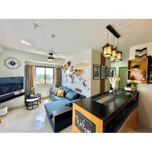 3-Bedroom Condo with Free Pool Access near Abreeza Mall