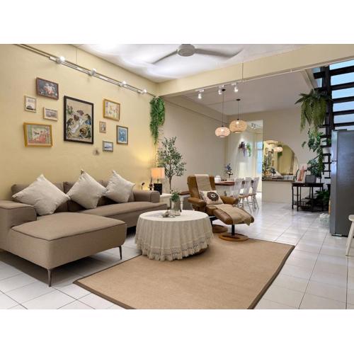 3 Bedroom NORDIC HOME Full Kitchen 8 MINS to MRT & JODD Fair & near RCA