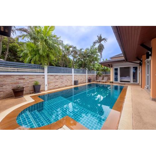 3 Bedroom Pool Villa 5kms from Patong