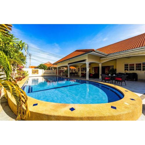 3 Bedroom Pool Villa Close to City Center! S102