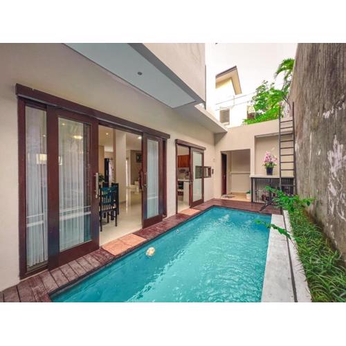 3 Bedroom Private Villa With Pool In Nusa Dua