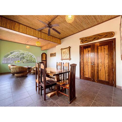 3 Bedroom Property in the Heart of Coron