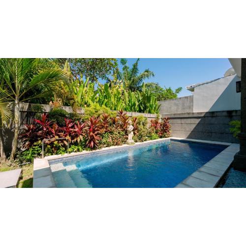 3 Bedroom Villa Mawar walk to Beach Legian