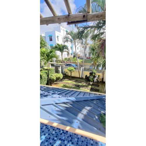 3-Bedroom Villa Near Blue Bay