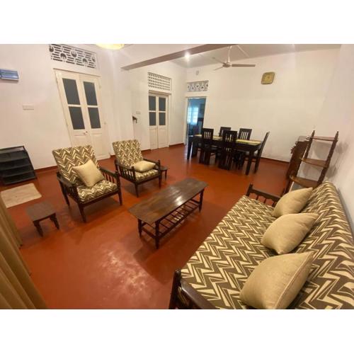 3 Bedrooms Holiday Home in Colombo 06