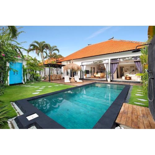 3 Bedrooms Luxury Umalas with private pool