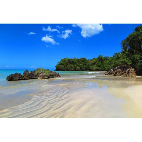 3 BR First Line Beach apt at playa bonita El paraíso building 101