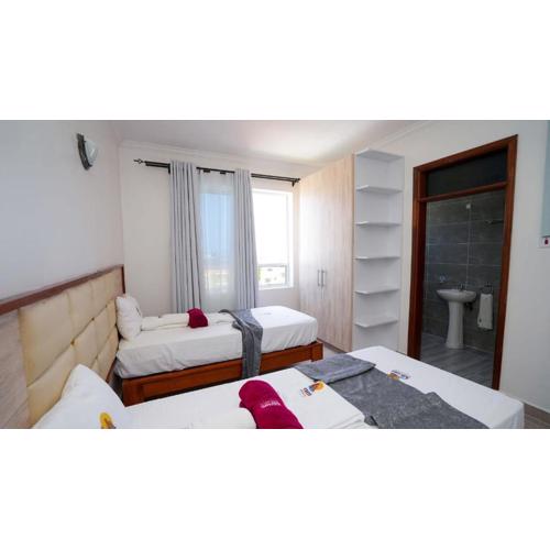 3 Br Siloam Pride Hexagon