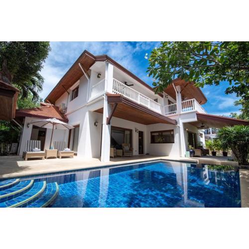 3 BR Villa Leelavadee, seconds to the beach