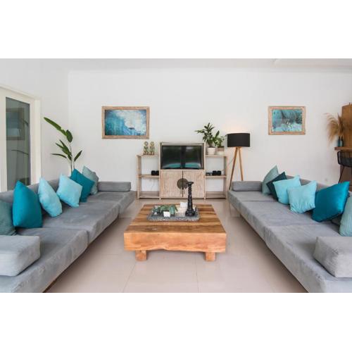 3 neighbour villas 3 pools near Atlas Beach Club