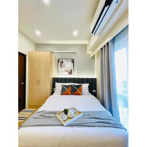 30 Luxe City Studio