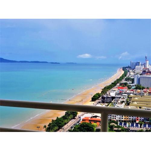 30th floor beach condo with stunning sea views