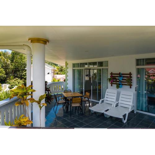 340 Degrees Mountain View Apartments