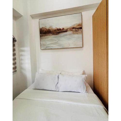 36 Bright Studio Getaway