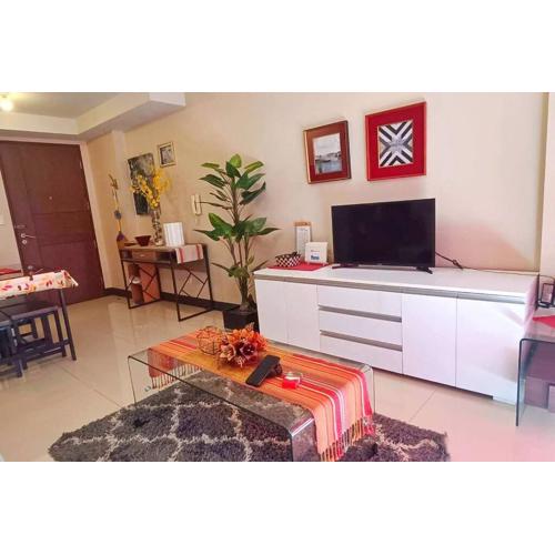 #36 Manhattan Heights cubao