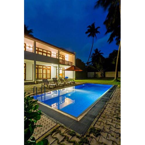 360 Surf Weligama Bay