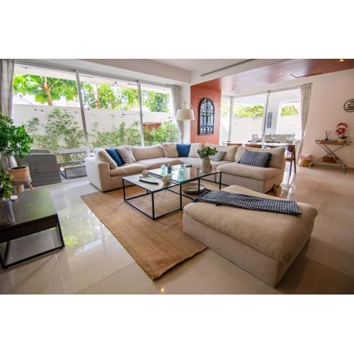 380sq mts, 2 stories Apt, Private Pool, CapCana