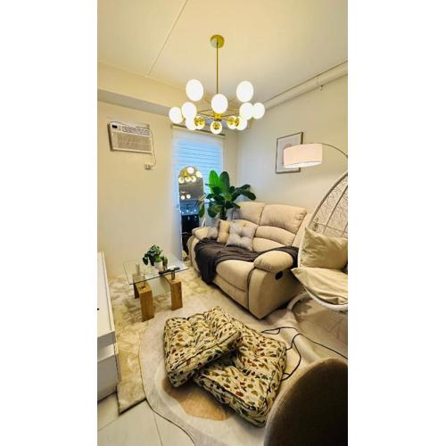 3BR - Stylish Condo Serenity