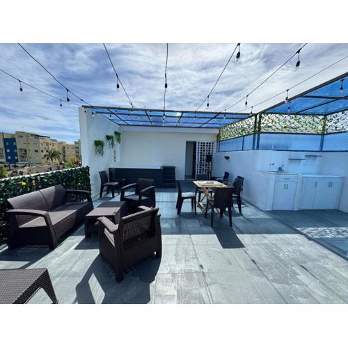 3BR apartment with Private Terrace and Jacuzzi 3mins from the Beach