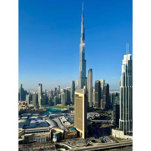 3BR Burj Khalifa View Dubai Mall Access Apt