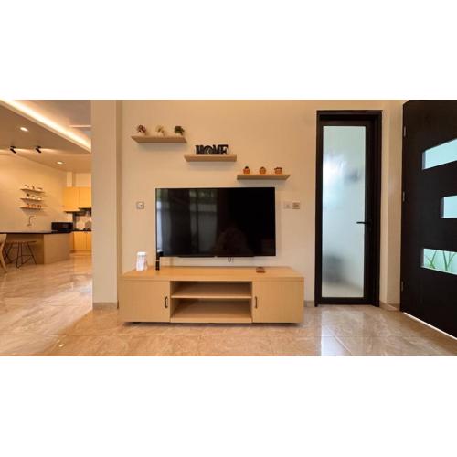 3BR Cozy Villa with Pool 4min to Finns and Beach