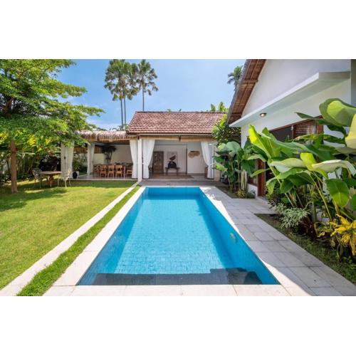 3BR Green Oasis downtown Berawa Canggu