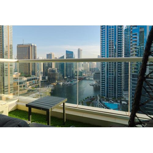 3BR Marina view apartment in JBR Close to Tram & Metro